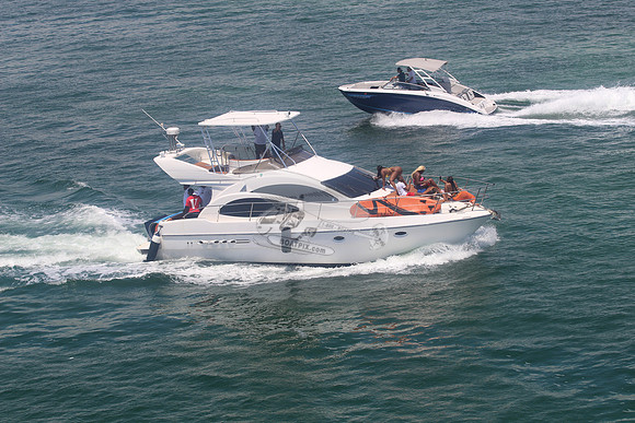 AZIMUT.WHITE.409