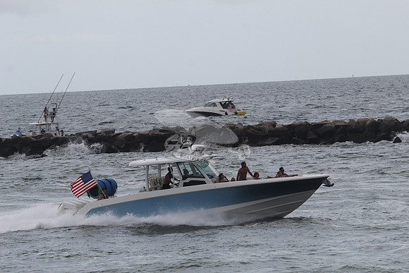 BOSTON WHALER.LT BLUE.504