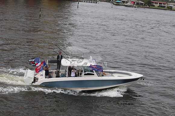 BOSTON WHALER.BLUE.2406