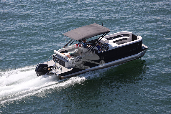 barletta.merc 300.black hull.6962