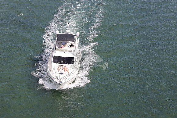 azimut.miami fl.8472