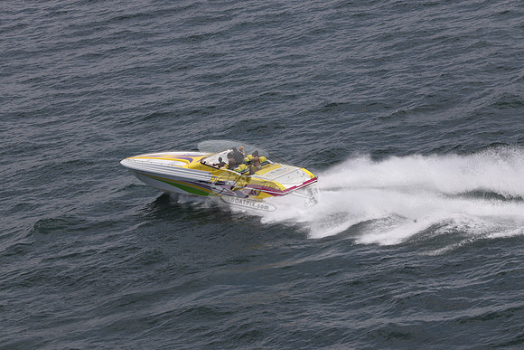 Black Thunder.white.yellow.purple.green.08
