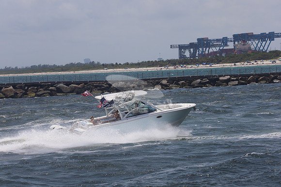 BUSTIN WAVES II.DEERFIELD BCH FL.08