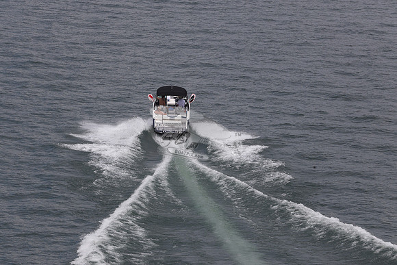 chaparral.28 blue hull.6070