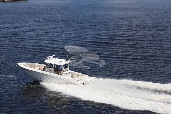 boston whaler.350 outrage.3 merc.13