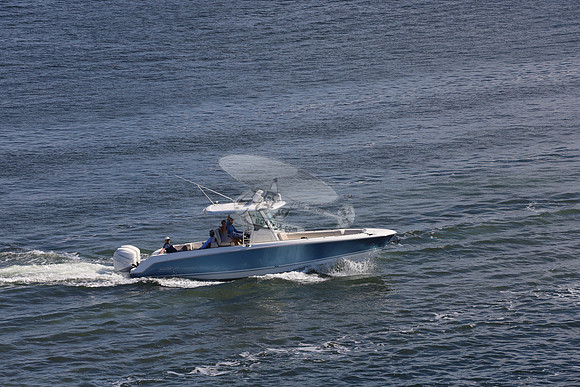 Boston Whaler.blue.2 merc.01