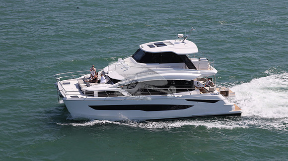 AQUILA YACHT.31