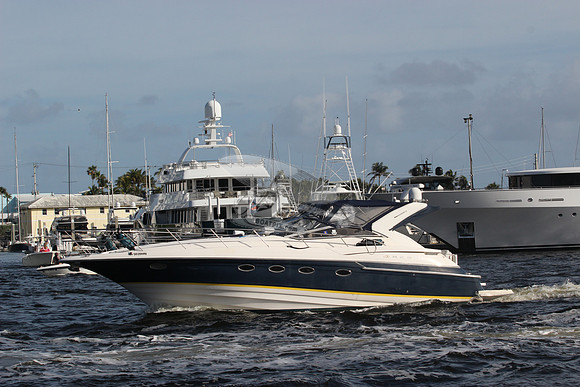 BOTTOM'S UP.KEY WEST FL.REGAL.04