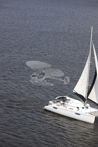 00000.CATAMARAN.059