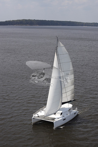 00000.CATAMARAN.033