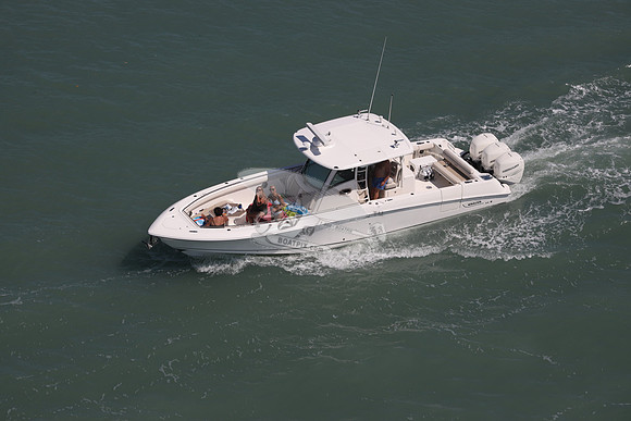 best whaler.350 Outrage.06