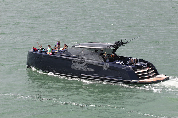 big blue or black boat.02
