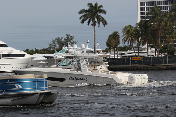 BALLYWOOD.DELRAY BCH. FL. WHALER.07