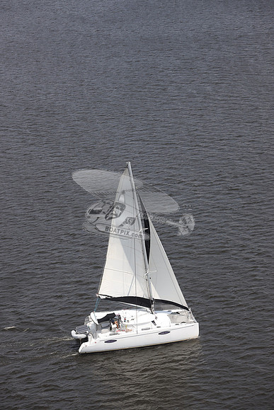 00000.CATAMARAN.083