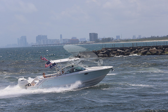 BUSTIN WAVES II.DEERFIELD BCH FL.06