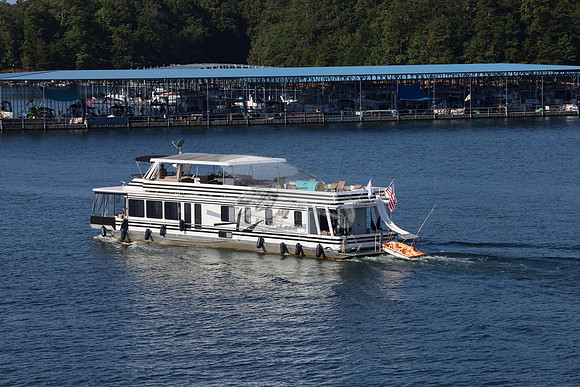 boat with paddle boat.3