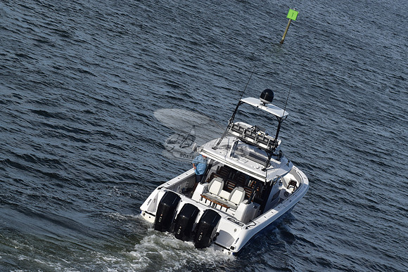 everglades 455 cc.blue hull.2418