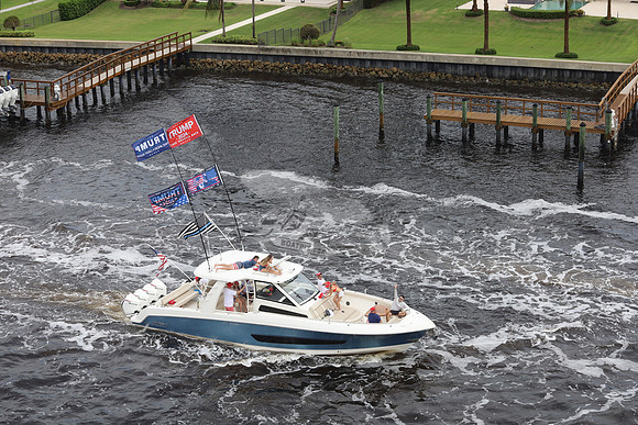 boston whaler.42 outrage.blue.22