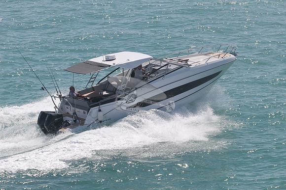 beneteau.flyer.10.2 merc.03