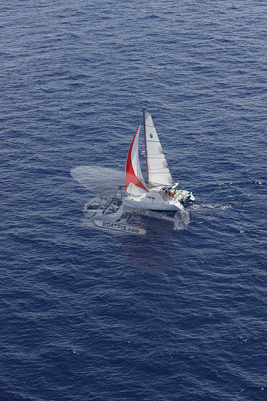 CHAMPAGNE MOMENT.SAIL38.08