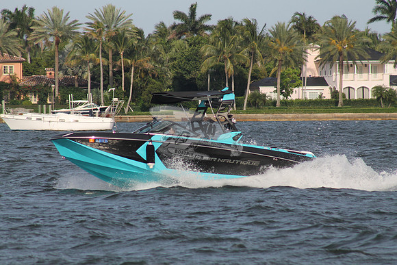 FL0677SS.2303