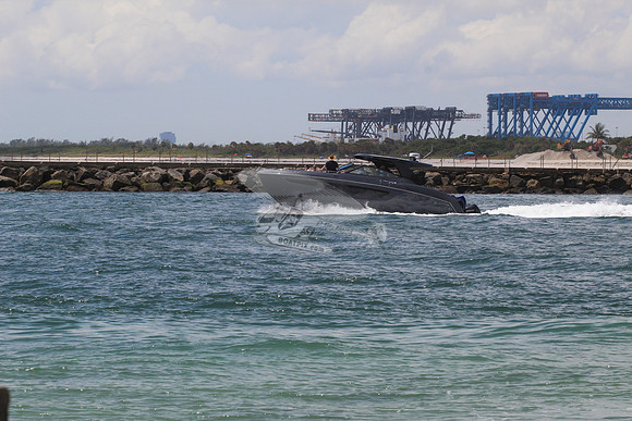 CRUISERS.01