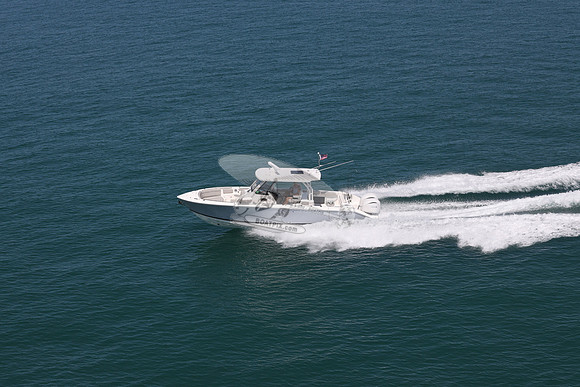 ADVENTURE US.CAPE CORAL FL.PURSUIT.34