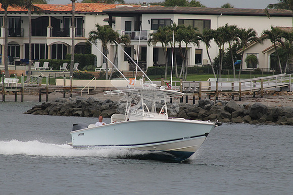 AYE CANDY.JUPITER BOAT.02