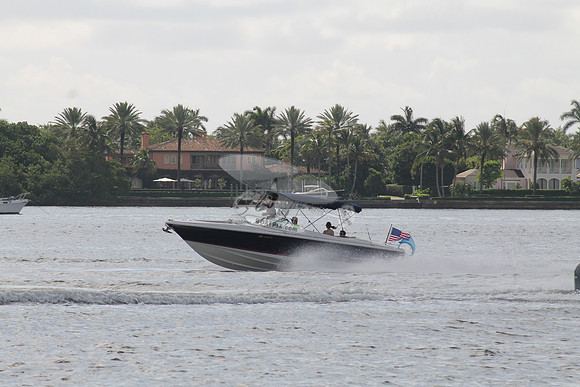 FL0557tc.01