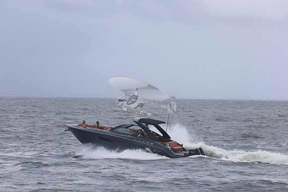 cruisers yachts.2 merc 300.gray hull.0538