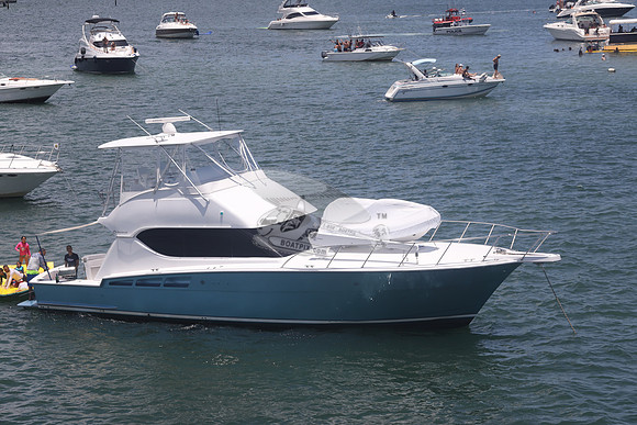 HATTERAS.BLUE HULL.11
