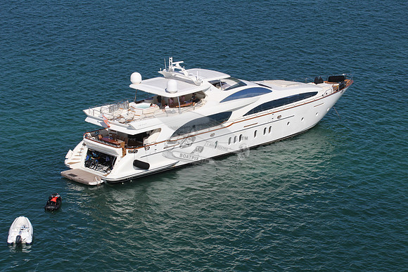 Azimut.red foreign flag.19