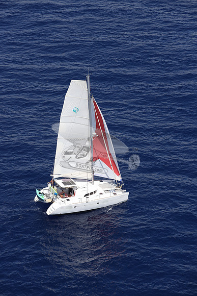 CHAMPAGNE MOMENT.SAIL38.33