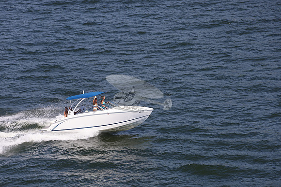 cobalt.bowrider.white blue.08