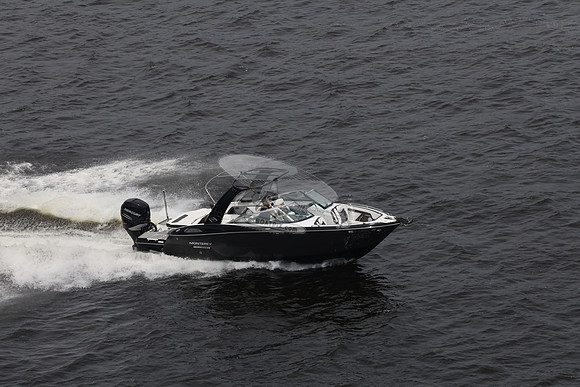 al0517rs.black.monterey.21