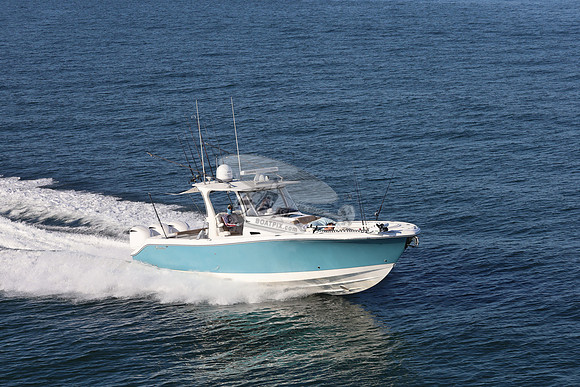 edgewater.370cc.green hull.3 engines.0314