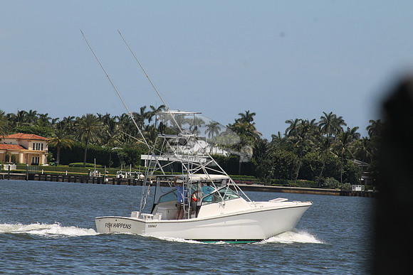 FISH HAPPENS.LANTANA FL.TOPAZ.17