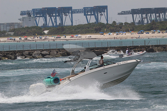 fl0242rk.7560