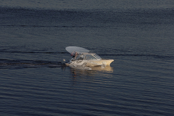 boston whaler.320 vantage.01