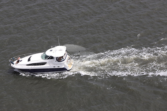 40 motor yacht.3375