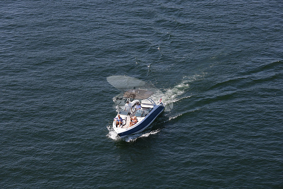 Cobalt.blue.bowrider.4 people.08