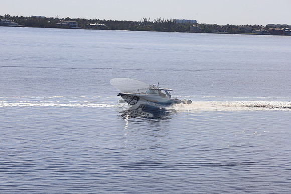 Boston Whaler 420 outrage.punta gorda.04
