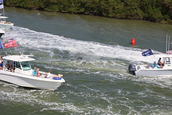 Boston Whaler.350.outrage.4