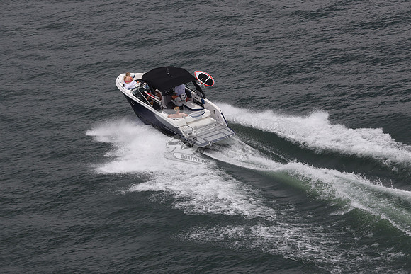 chaparral.28 blue hull.6077