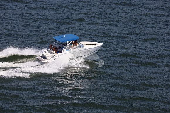 cobalt.bowrider.white blue.15