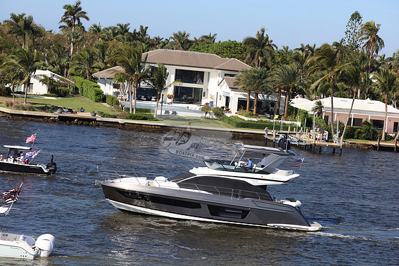 Azimut.dark hull.1