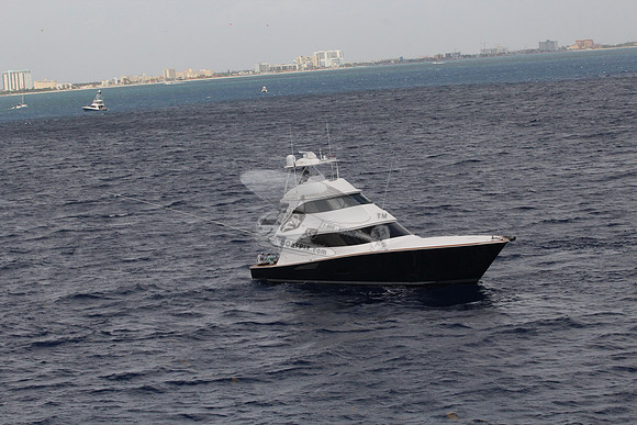 ---ake.double decker black hull viking.1530