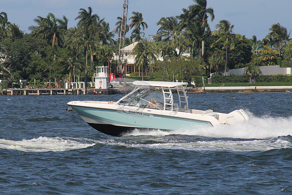 BOSTONWHALER27.LT BLUE.657