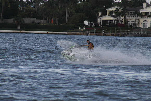 FL1697TE.09