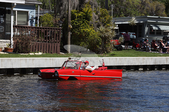 2H1501.AMPHICAR.RED.19